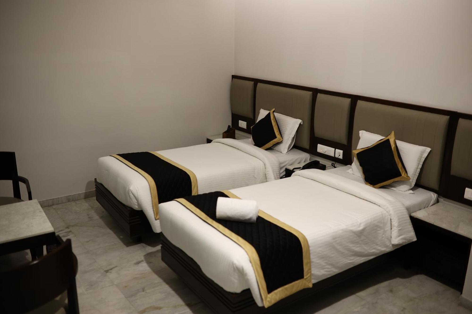 Hotel Saratharajans 마두라이 외부 사진